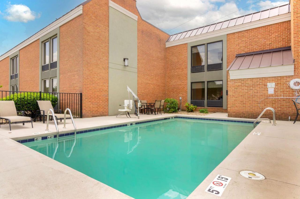 Best Western North Roanoke Troutville Exteriör bild